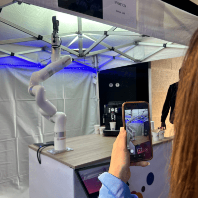 Un robot café pour captiver l’attention de votre public